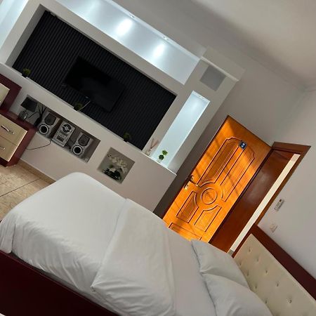 Hotel Kalaja Boks Екстер'єр фото