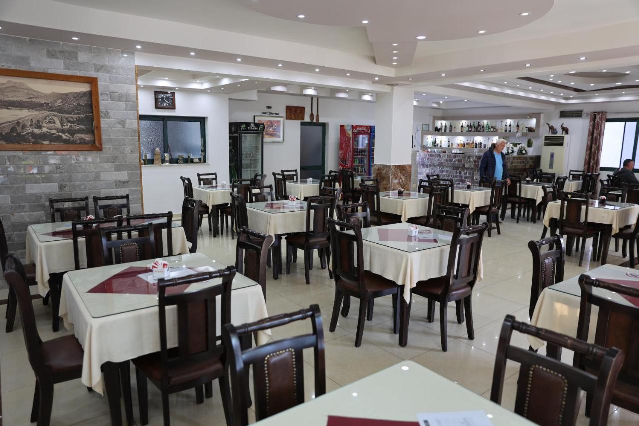 Hotel Kalaja Boks Екстер'єр фото