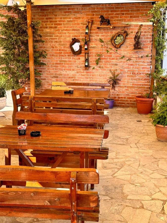 Hotel Kalaja Boks Екстер'єр фото