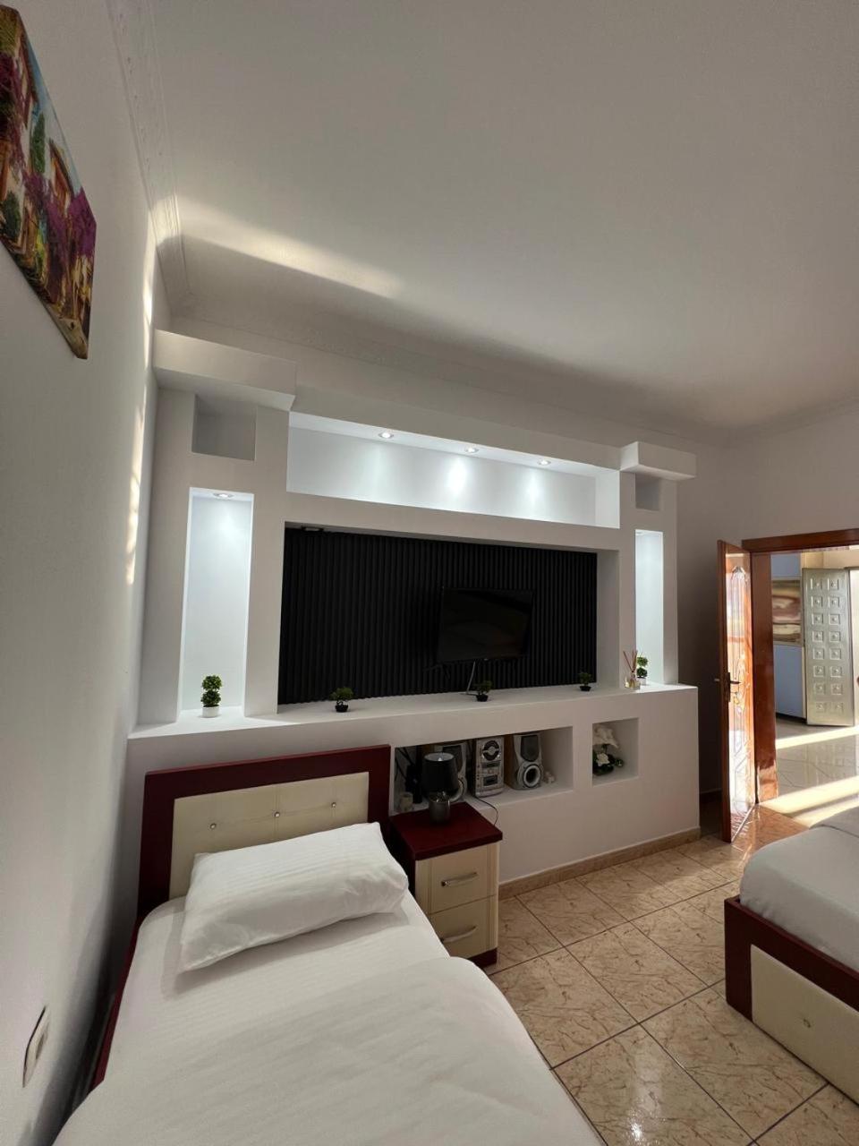 Hotel Kalaja Boks Екстер'єр фото