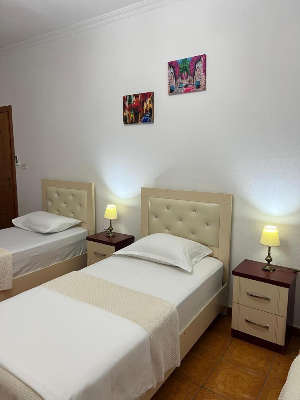 Hotel Kalaja Boks Екстер'єр фото